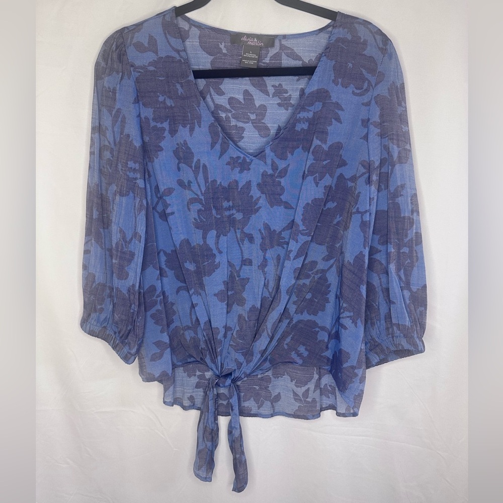 Olivia and Martin v neck blouse